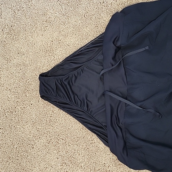 Large blue Nike dri-fit shorts - Picture 6 of 6